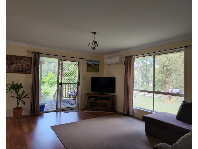 160 GILLILAND CRES.,, Blackbutt QLD 4306