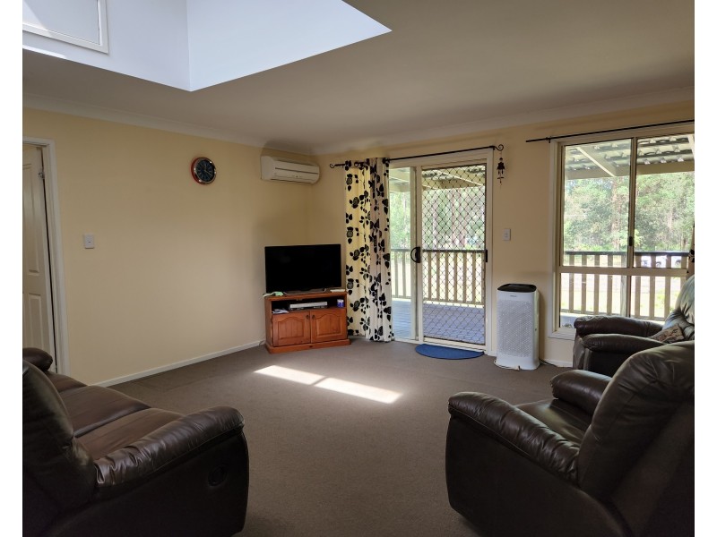 160 GILLILAND CRES.,, Blackbutt QLD 4306