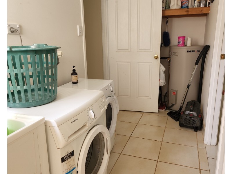 160 GILLILAND CRES.,, Blackbutt QLD 4306