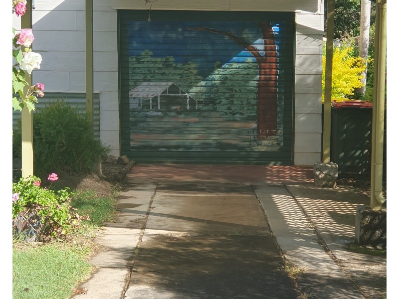 35 Fern Street, Blackbutt QLD 4306