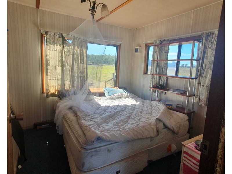 2 Clarence Street, Cooyar QLD 4402