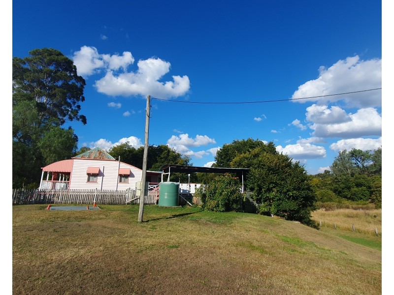 8481 D’Aguilar Highway, Moore QLD 4306