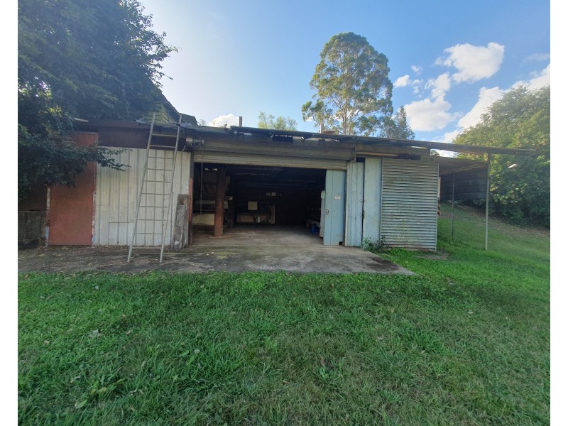 8481 D’Aguilar Highway, Moore QLD 4306
