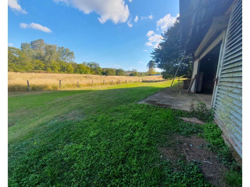 8481 D’Aguilar Highway, Moore QLD 4306