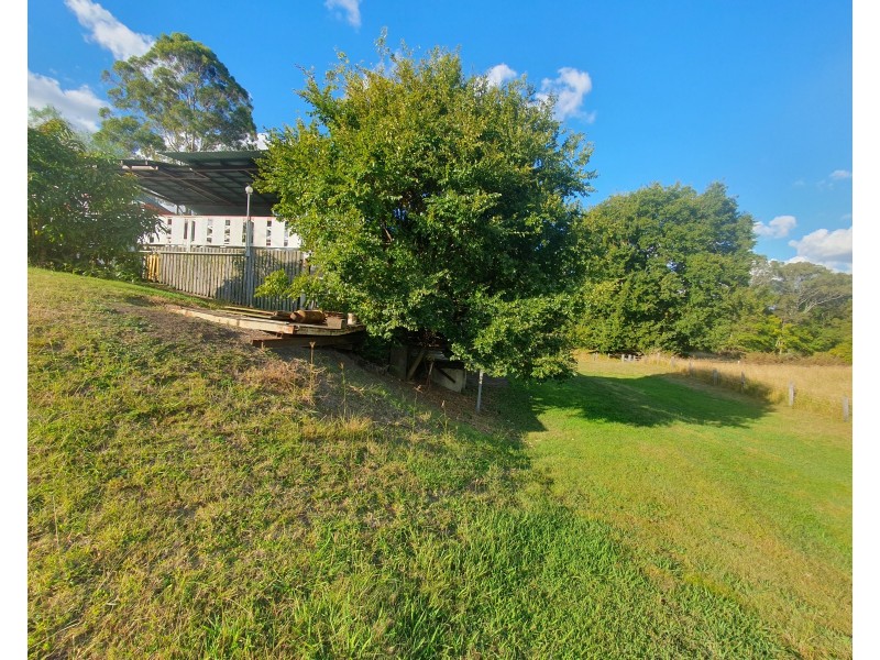 8481 D’Aguilar Highway, Moore QLD 4306