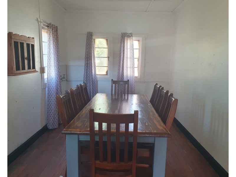 18 Henry Street, Nanango QLD 4615