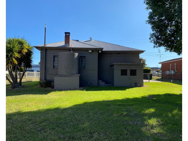 18 Henry Street, Nanango QLD 4615