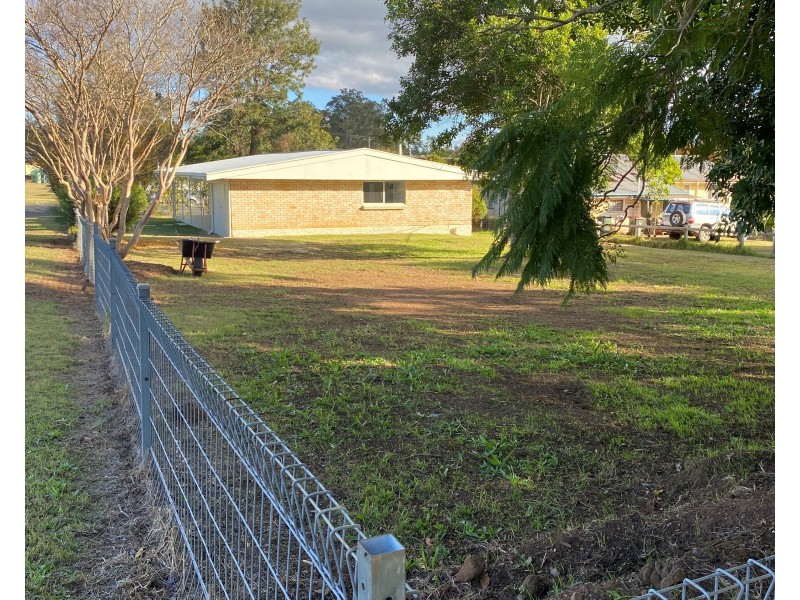 68 Coulson Street, Blackbutt QLD 4306