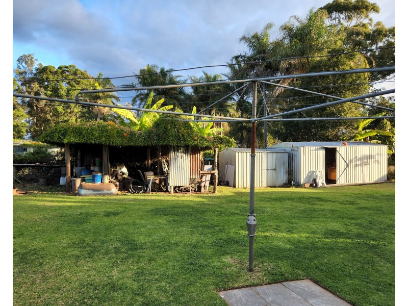 25 Fern Street, Blackbutt QLD 4306