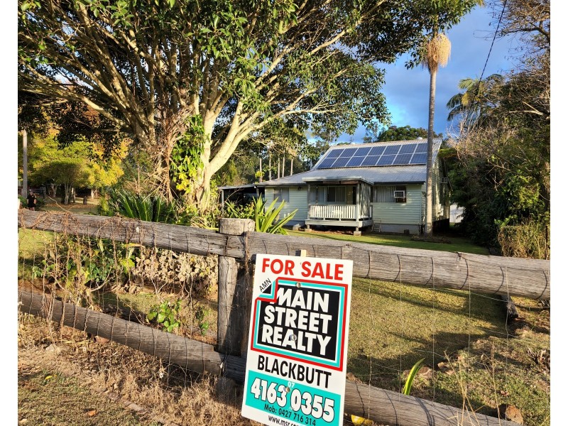 25 Fern Street, Blackbutt QLD 4306