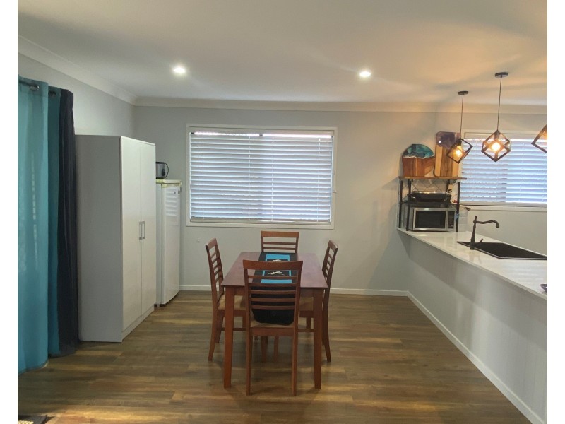 8 Hawthorne Street, Nanango QLD 4615