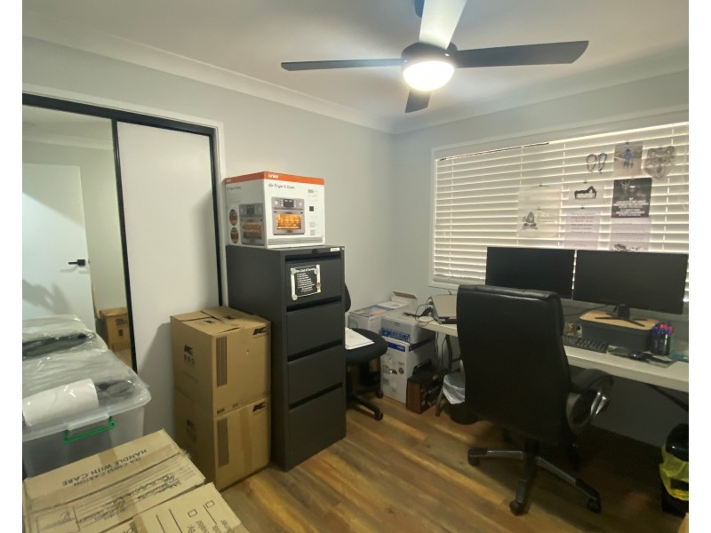 8 Hawthorne Street, Nanango QLD 4615