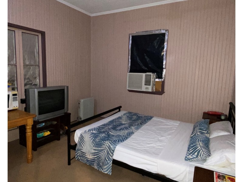 1 Browne Street, Yarraman QLD 4614