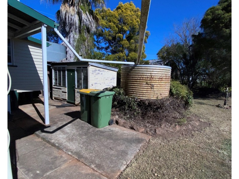 1 Browne Street, Yarraman QLD 4614