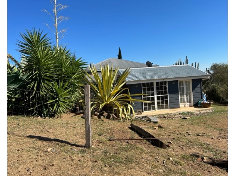 220 Wild Deer Drive, Taromeo QLD 4306