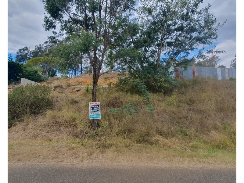 8 Railway Terrace, Moore QLD 4306