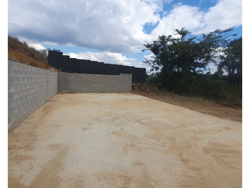 8 Railway Terrace, Moore QLD 4306