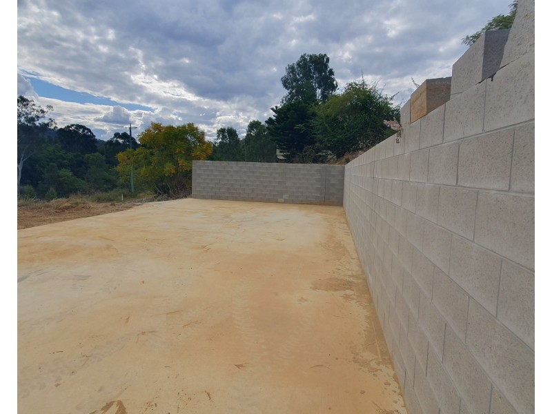 8 Railway Terrace, Moore QLD 4306