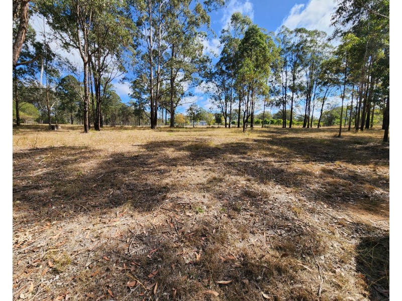 2/23 Anita Road, Blackbutt QLD 4306