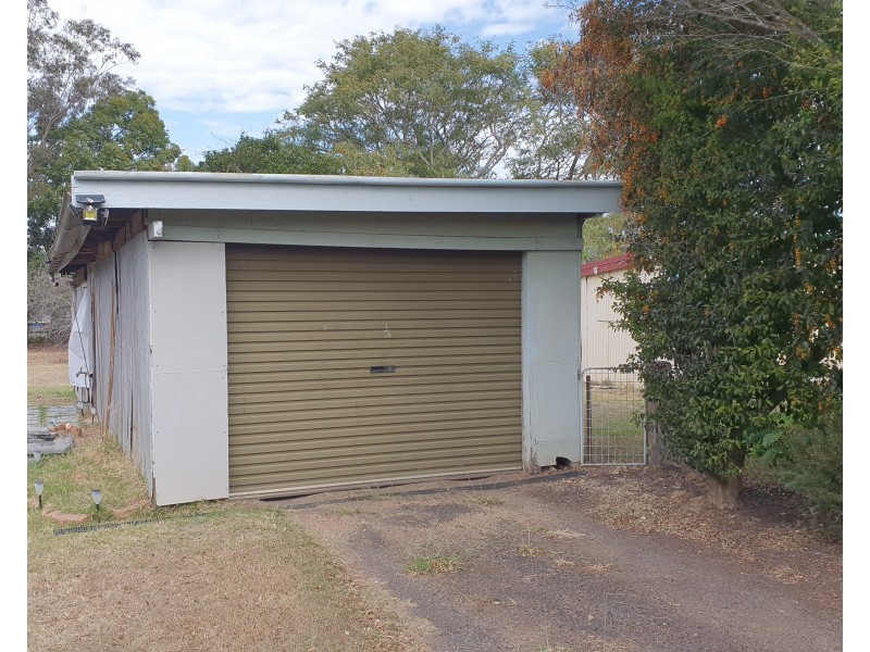 8 Cheadle Street, Yarraman QLD 4614