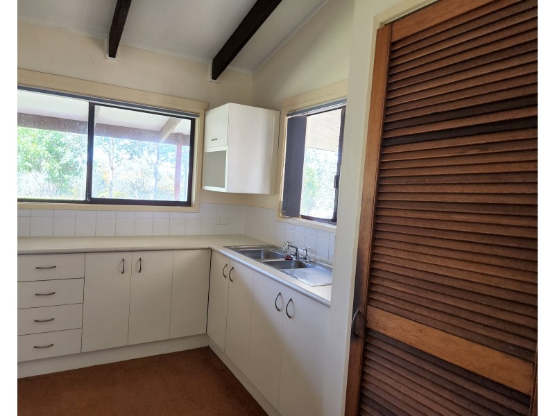 87 Greenhills Drive, Blackbutt QLD 4306