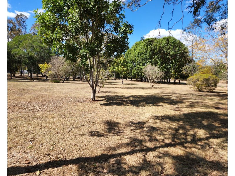 87 Greenhills Drive, Blackbutt QLD 4306