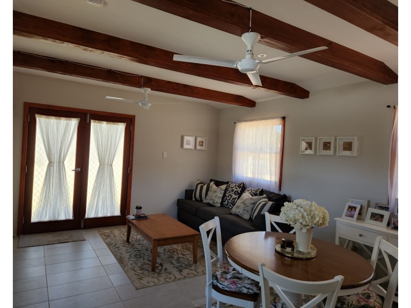 23 Steven Street, Benarkin QLD 4306