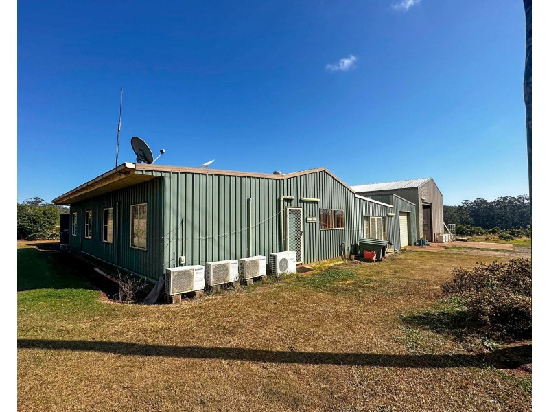 Blackbutt QLD 4306