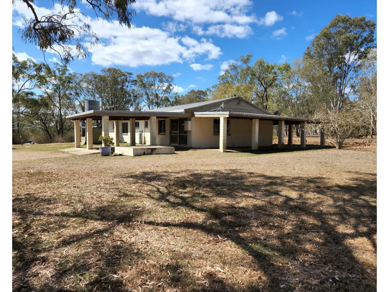 96 Langton road Blackbutt, Blackbutt QLD 4306