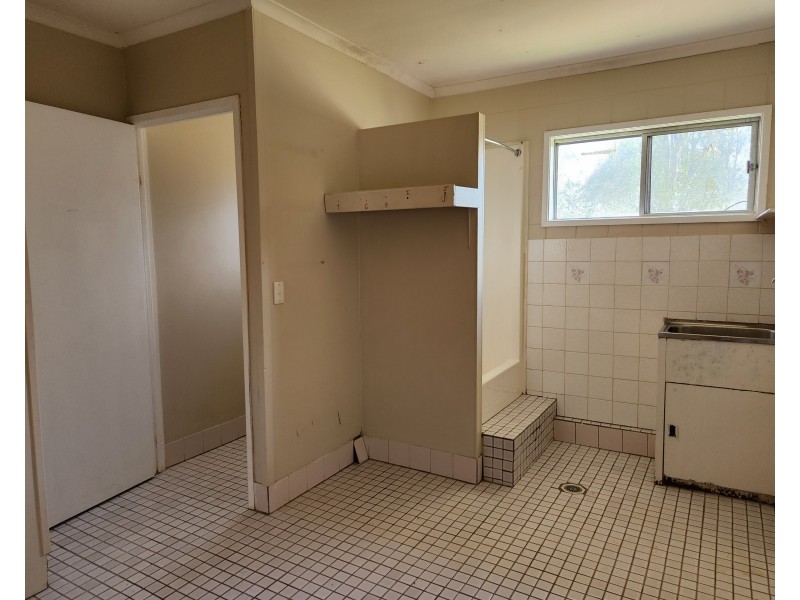 96 Langton road Blackbutt, Blackbutt QLD 4306