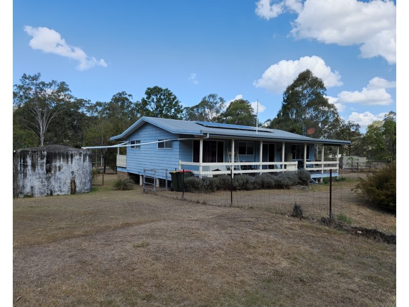 26 TAROMEO COURT, Blackbutt QLD 4306