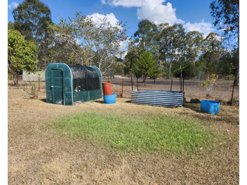 26 TAROMEO COURT, Blackbutt QLD 4306