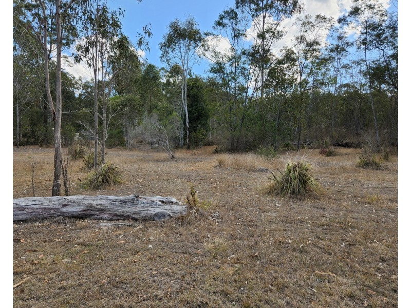 26 TAROMEO COURT, Blackbutt QLD 4306