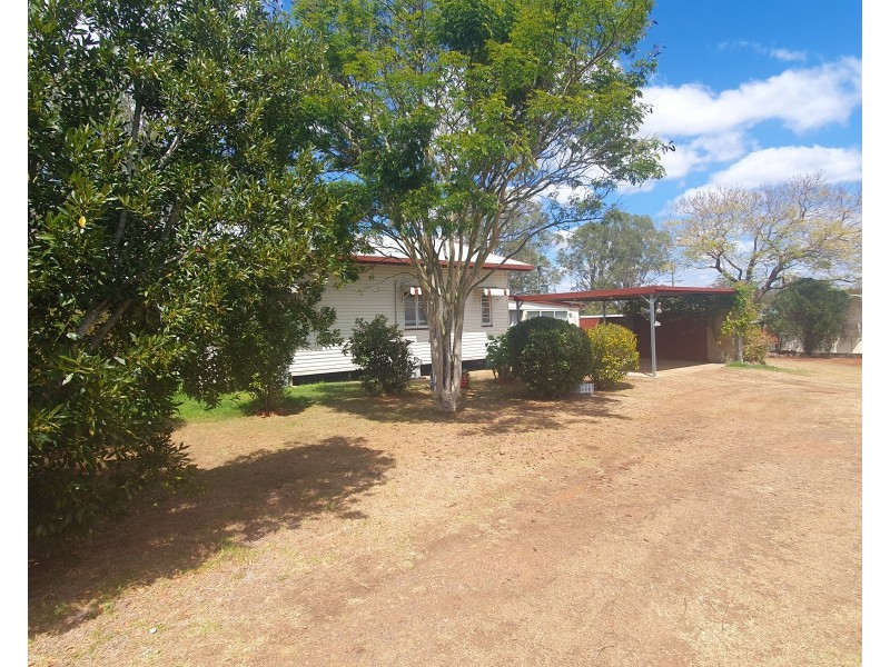 15 Watson Street, Yarraman QLD 4614