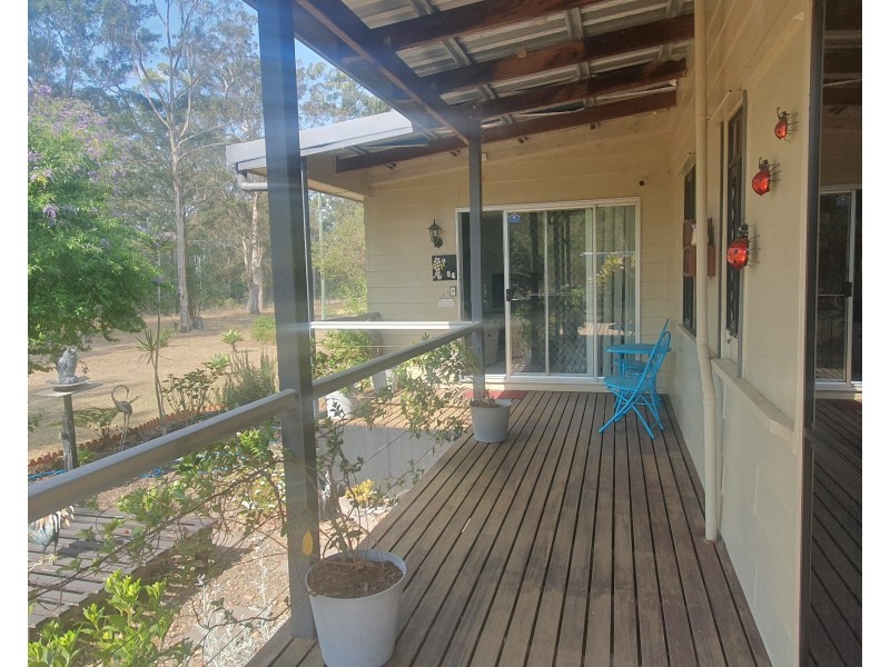 54 Gilliland cres, Blackbutt QLD 4306