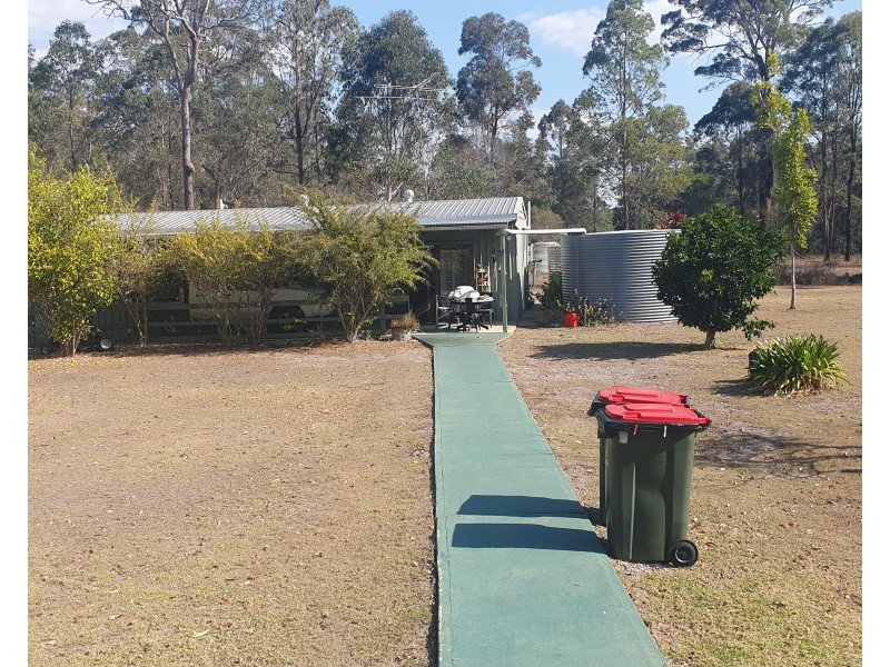 54 Gilliland cres, Blackbutt QLD 4306