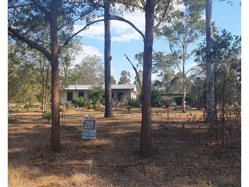 54 Gilliland cres, Blackbutt QLD 4306