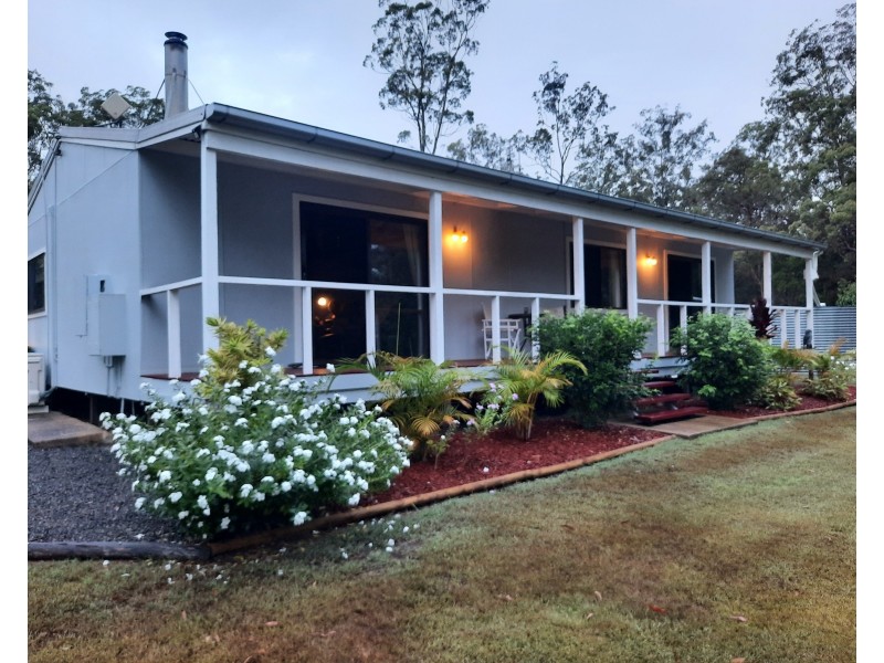 19 Cameron Road, Blackbutt QLD 4306