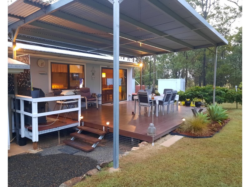 19 Cameron Road, Blackbutt QLD 4306