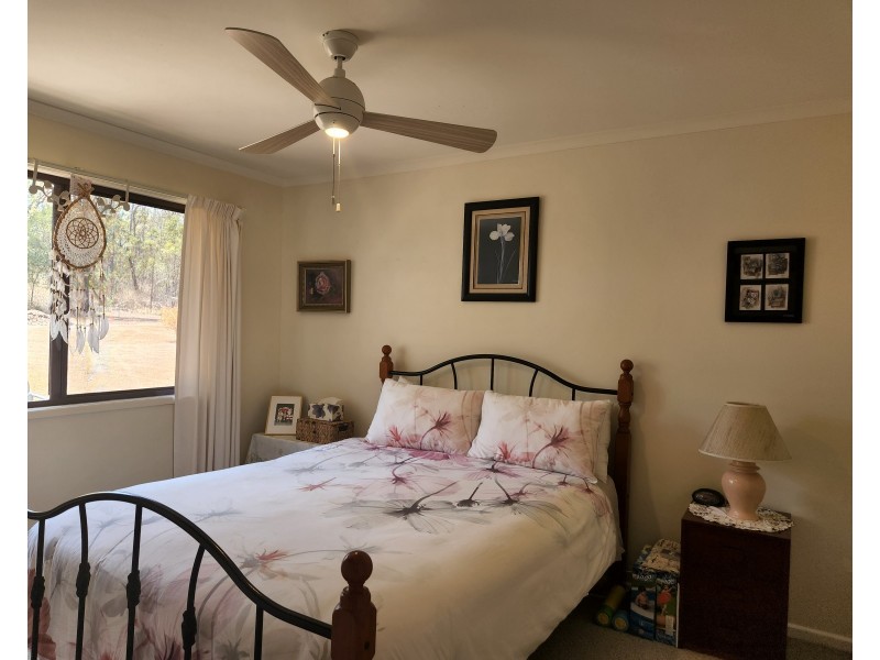 19 Cameron Road, Blackbutt QLD 4306