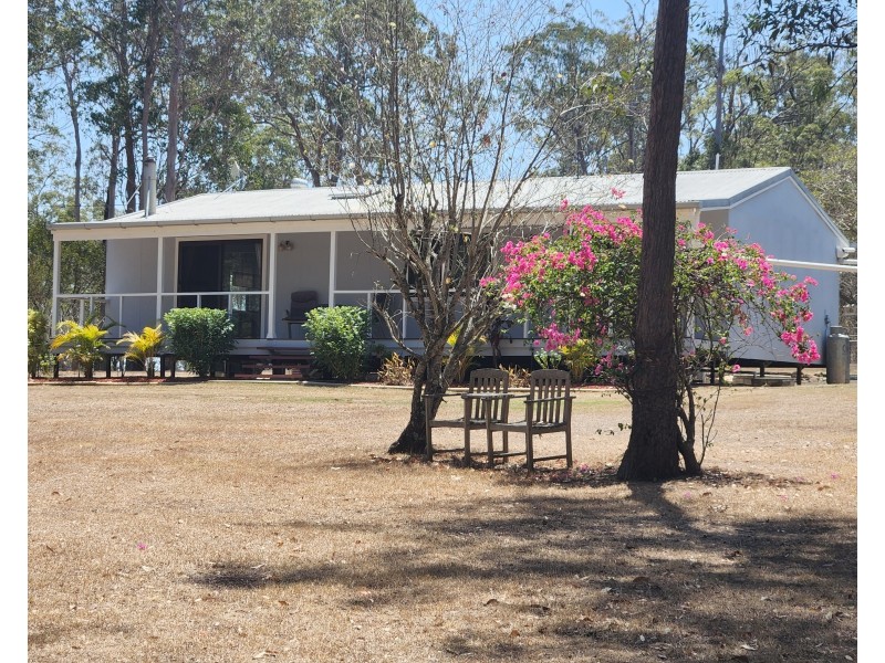 19 Cameron Road, Blackbutt QLD 4306