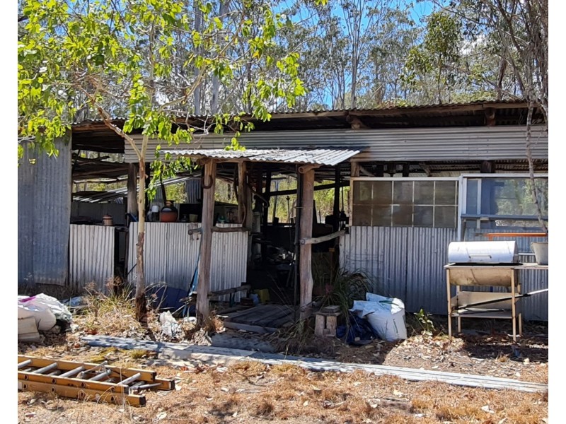 298 Bowman road, Blackbutt QLD 4306
