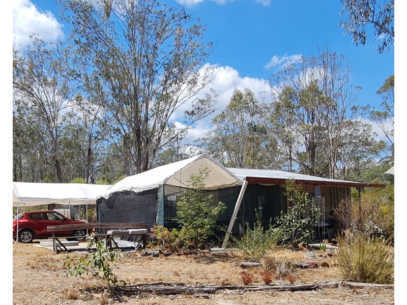 298 Bowman road, Blackbutt QLD 4306