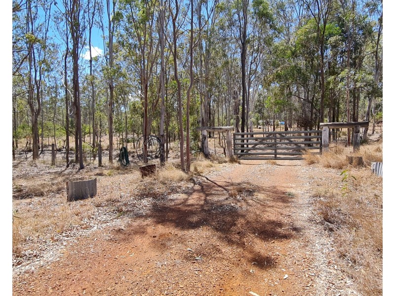 298 Bowman road, Blackbutt QLD 4306