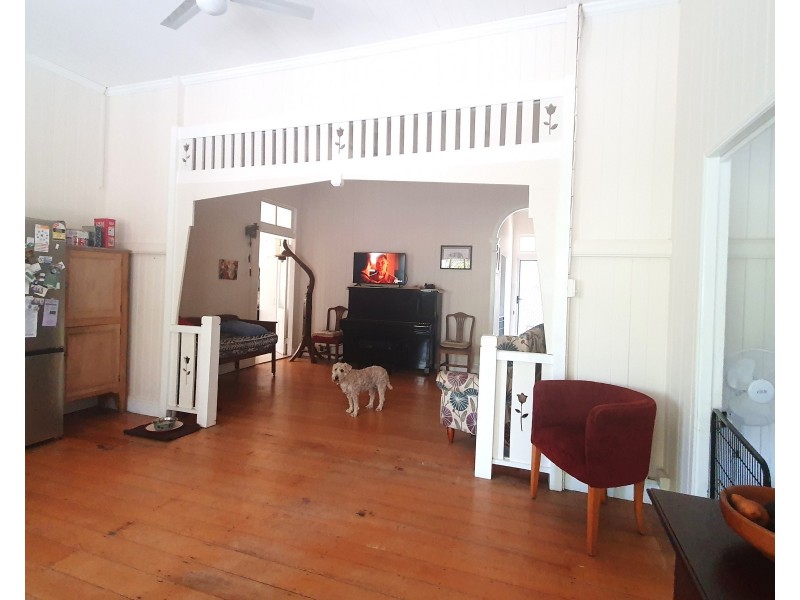 17 Drayton Street, Nanango QLD 4615