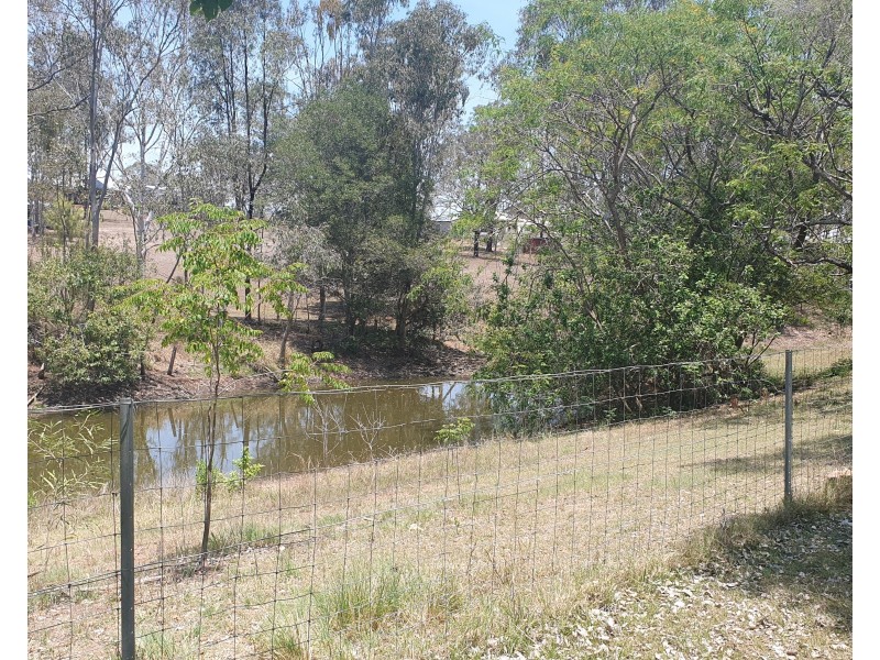 17 Drayton Street, Nanango QLD 4615