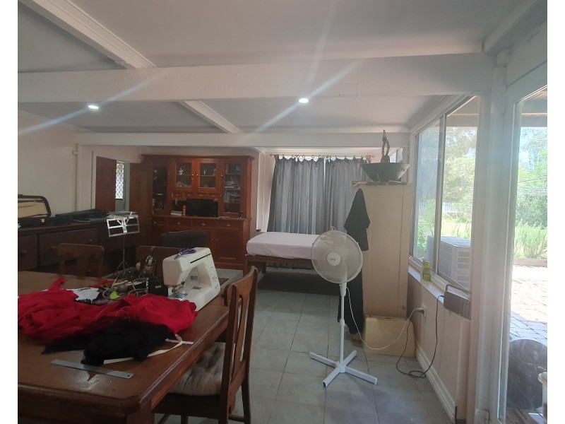 17 Drayton Street, Nanango QLD 4615