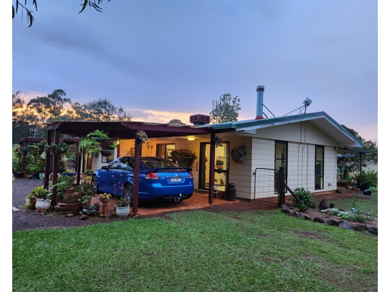 115  Crumpton Drive, Blackbutt QLD 4306