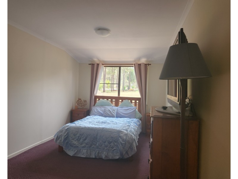 115  Crumpton Drive, Blackbutt QLD 4306