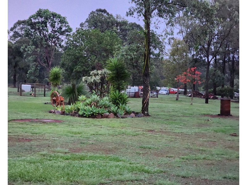 115  Crumpton Drive, Blackbutt QLD 4306